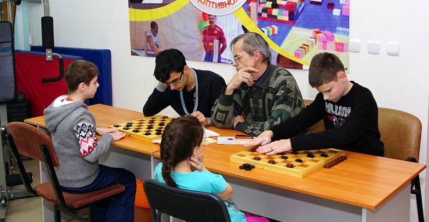 Награждение победителей турнира по шашкам