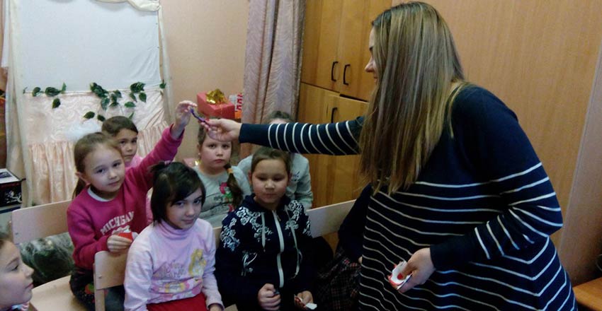 «О, Россия-великая страна!»